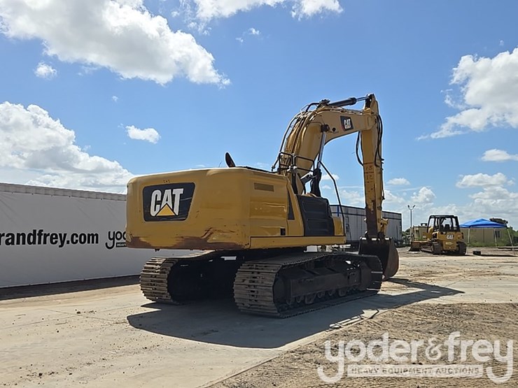 2019-caterpillar-336-image-5