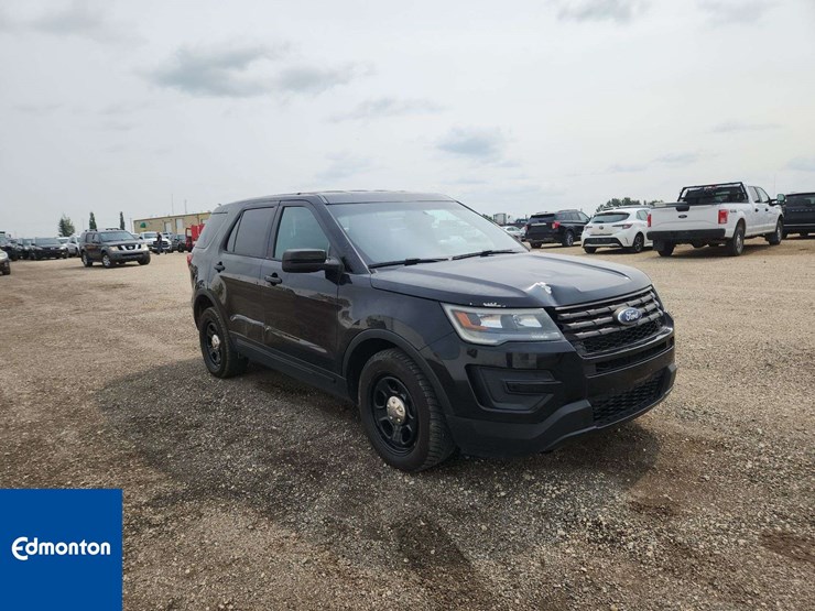 2016-ford-explorer-image-9