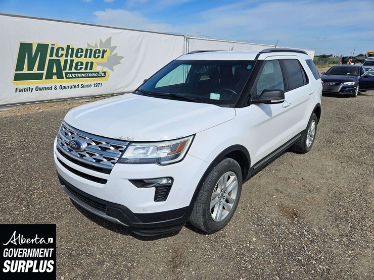 2019-ford-explorer-xlt-image-1