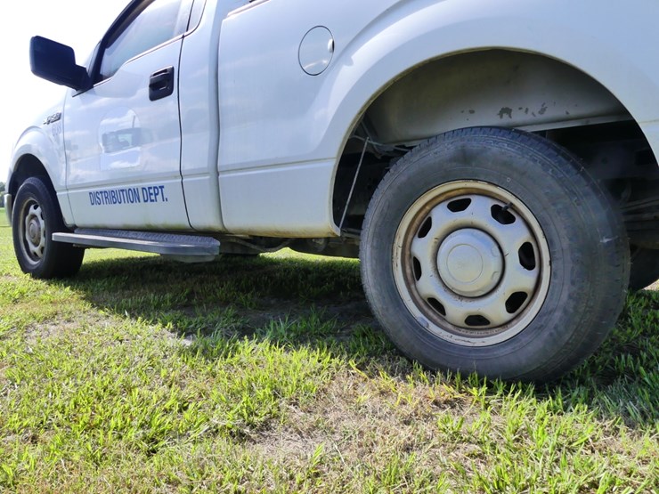 2014-ford-f150-xl-image-5