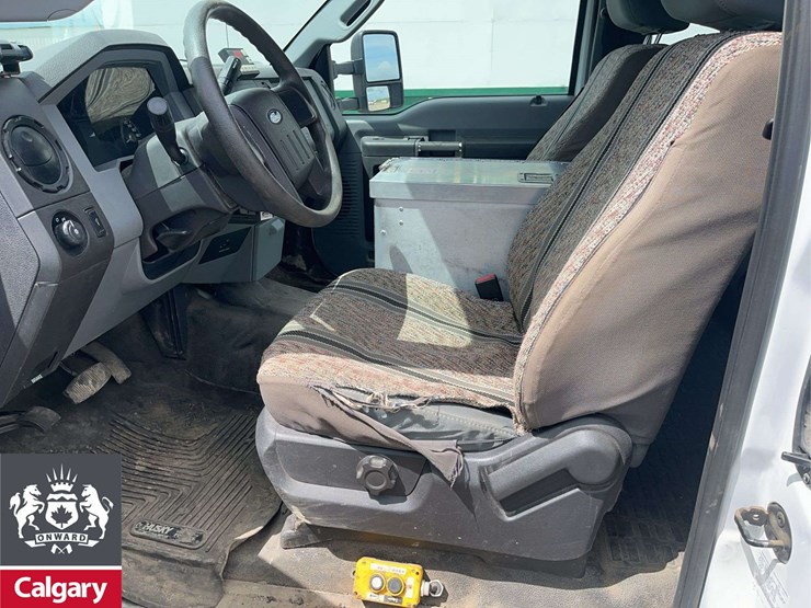2015-ford-f550-image-14