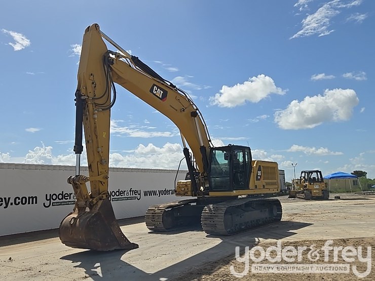 2019-caterpillar-336-image-1