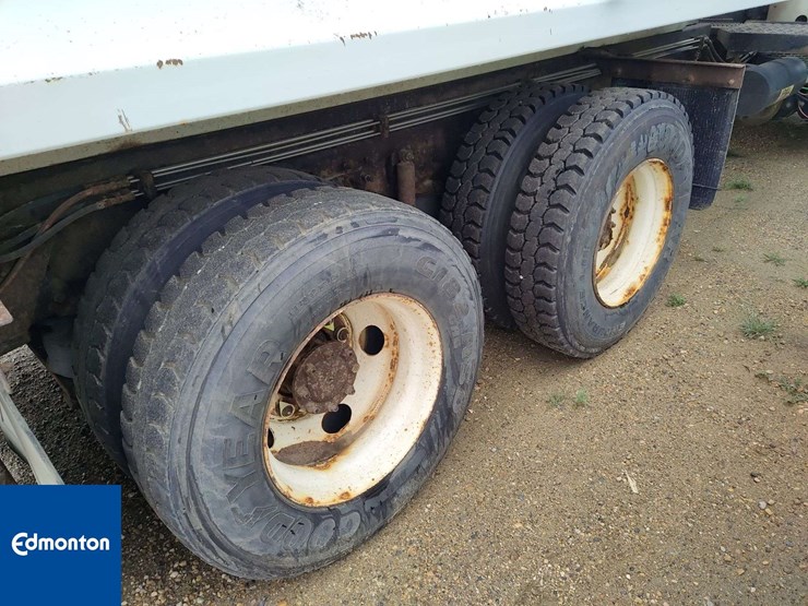 2013-international-workstar-7400-image-26