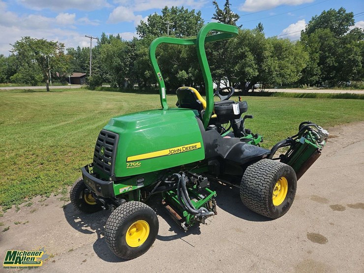 john-deere-7700-image-4