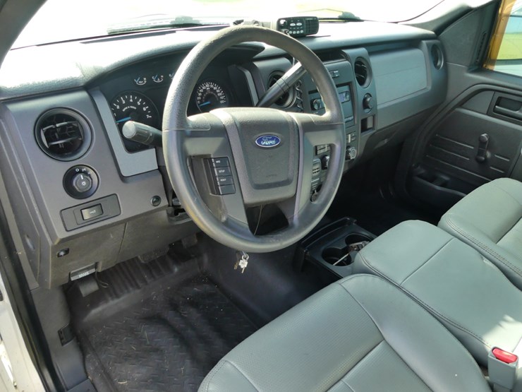 2013-ford-f150-xl-image-11