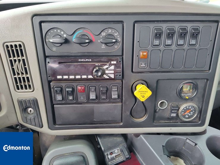 2013-international-workstar-7400-image-7