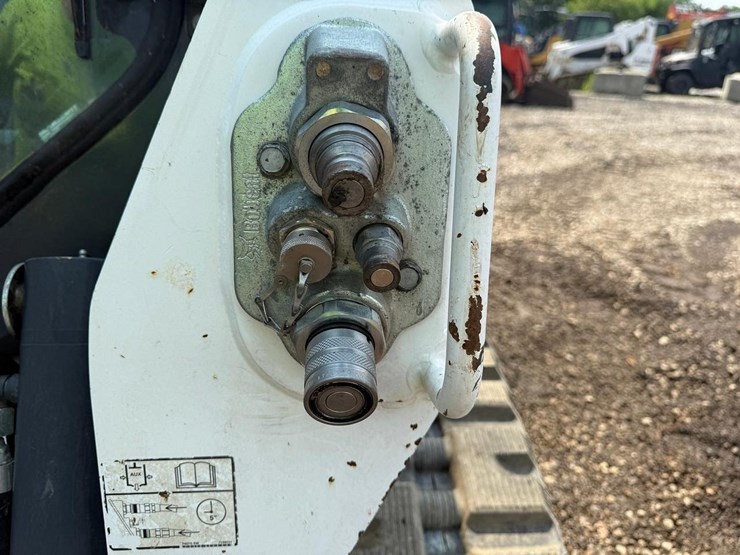 2018-bobcat-t595-image-11