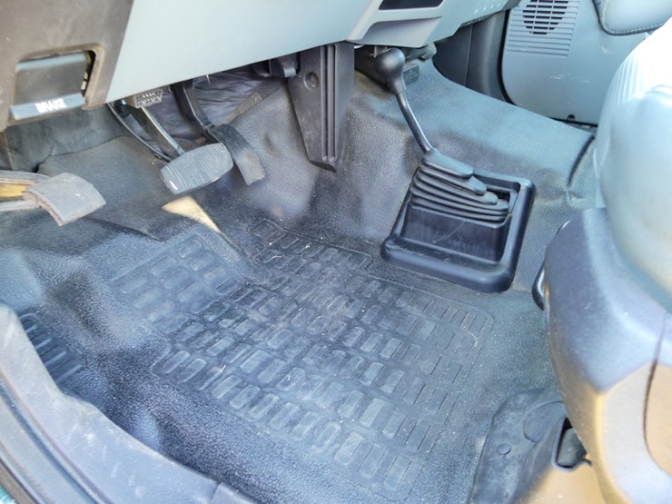 2016-ford-f250-xl-image-14