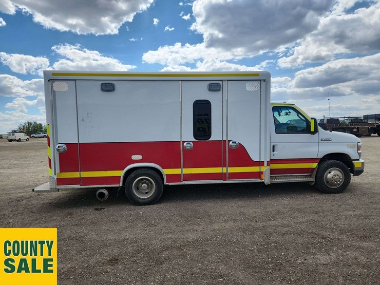 2018-ford-e450-image-8