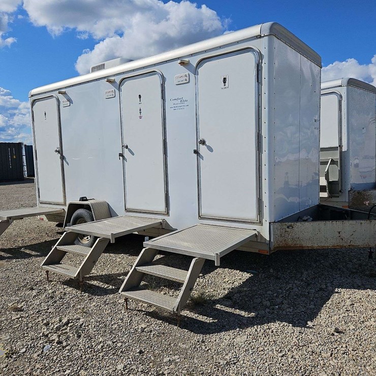 2010 CARGO WELLS