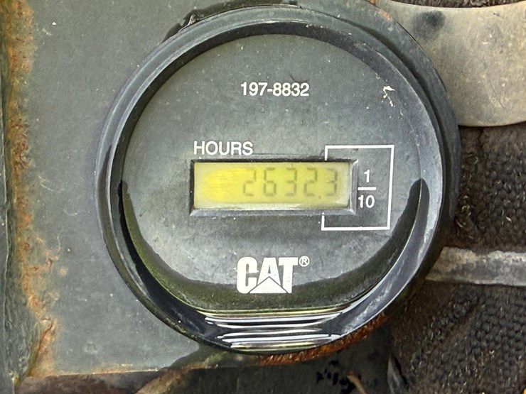 caterpillar-305-image-26