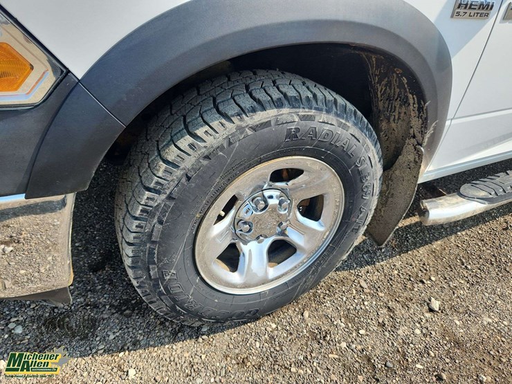 2012-dodge-1500-image-10