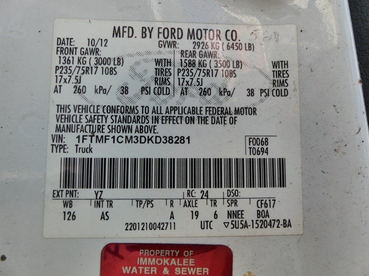 2013-ford-f150-xl-image-15