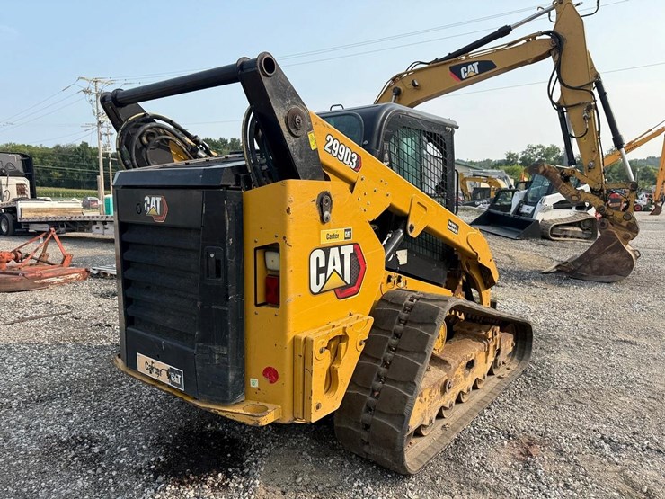 2021-caterpillar-299d3-image-4
