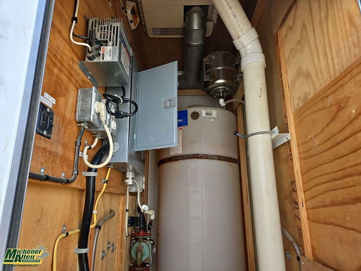 2010-cargo-wells-image-21