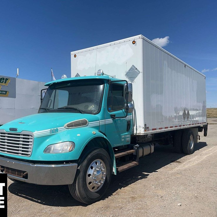2012 FREIGHTLINER M2 106