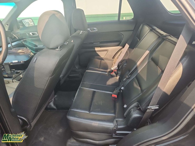 ford-explorer-image-25