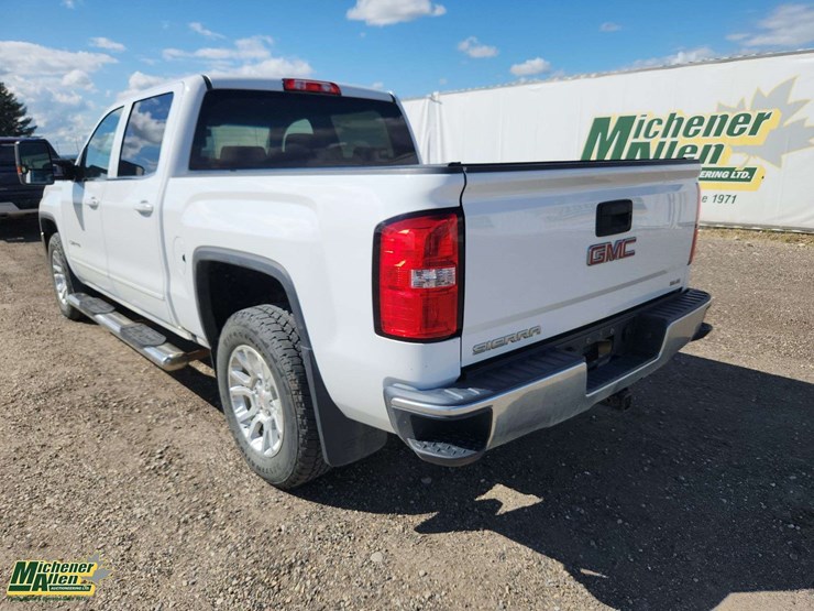 2017-gmc-sierra-1500-image-15