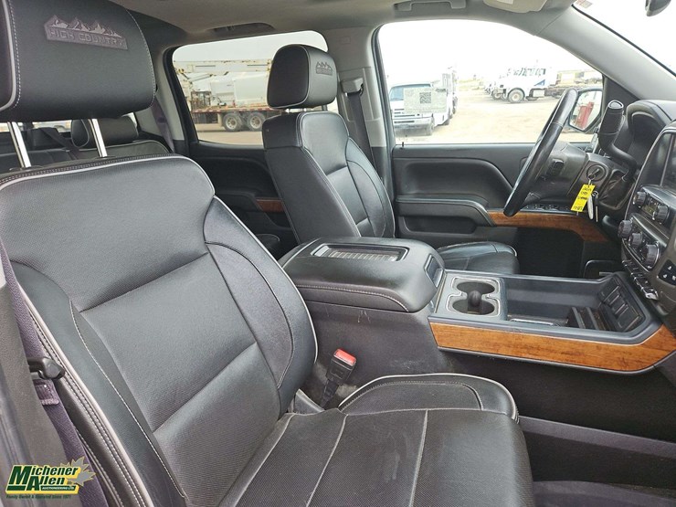 2017-chevrolet-silverado-1500-image-18