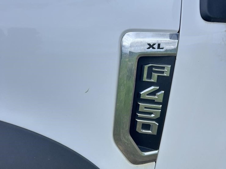 2020-ford-f450-xl-image-29