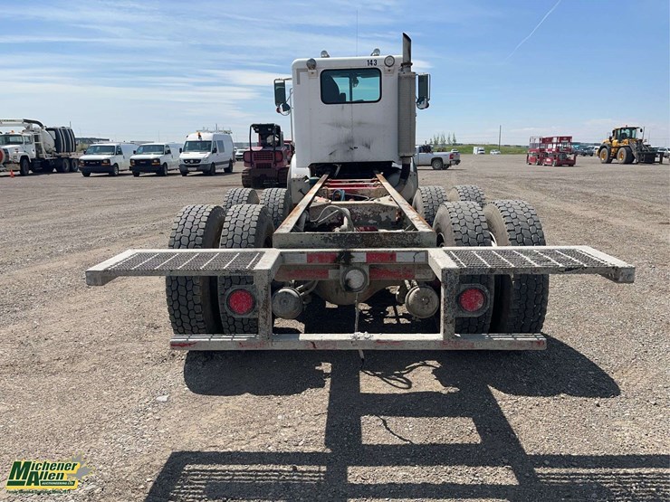 1996-peterbilt-357-t/a-cab-&-chassis-image-7