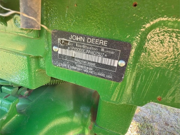 2022-john-deere-5055e-image-6