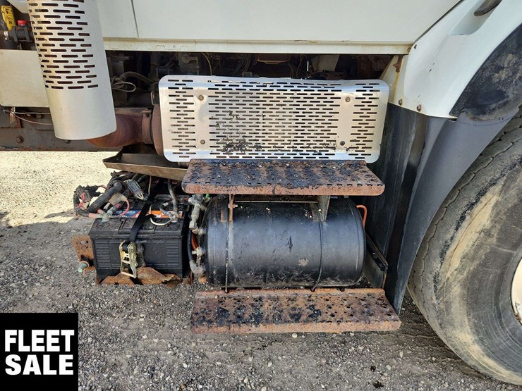 international-workstar-7500-image-46