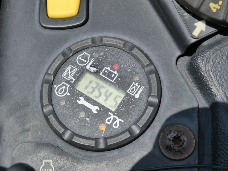 2023-john-deere-994r-image-12