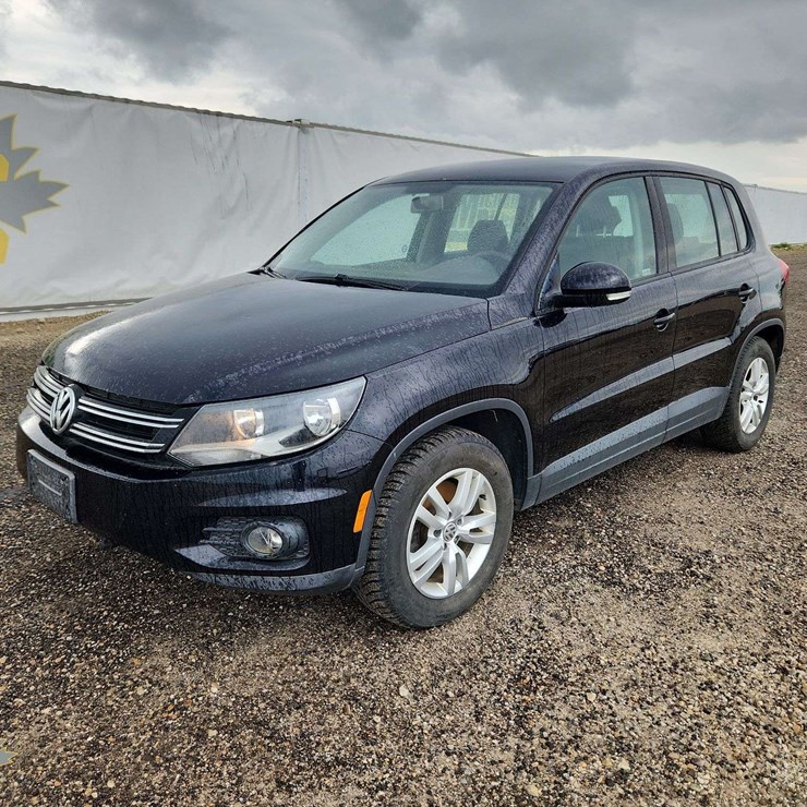 2012 VOLKSWAGEN TIGUAN
