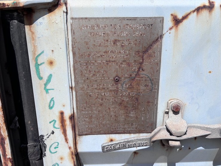 #1223-•-20ft-shipping-container-image-6