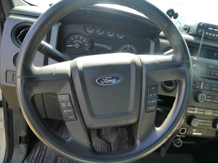 2014-ford-f150-xl-image-14