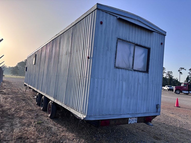 #1343-•-40ft-office-trailer-image-4
