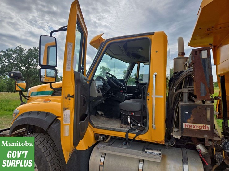 2014-international-workstar-7600-image-17