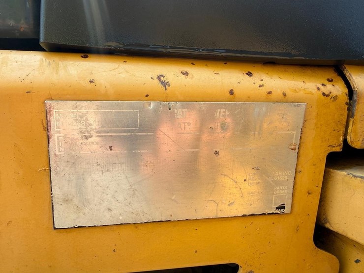 caterpillar-305-image-27