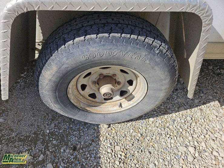 2010-cargo-wells-image-24