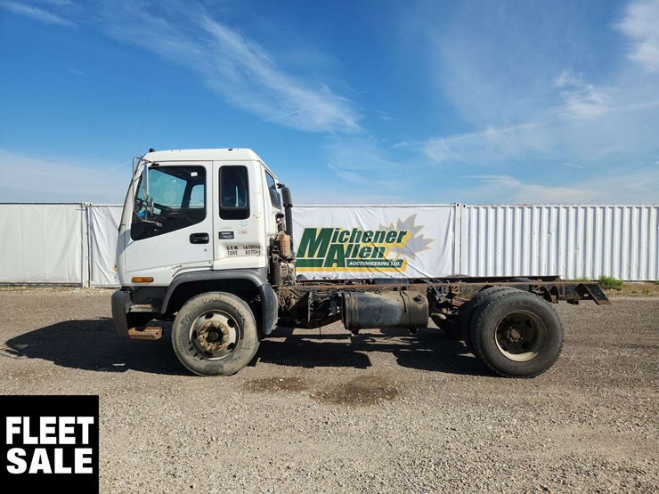 1998-gmc-t7500-image-5