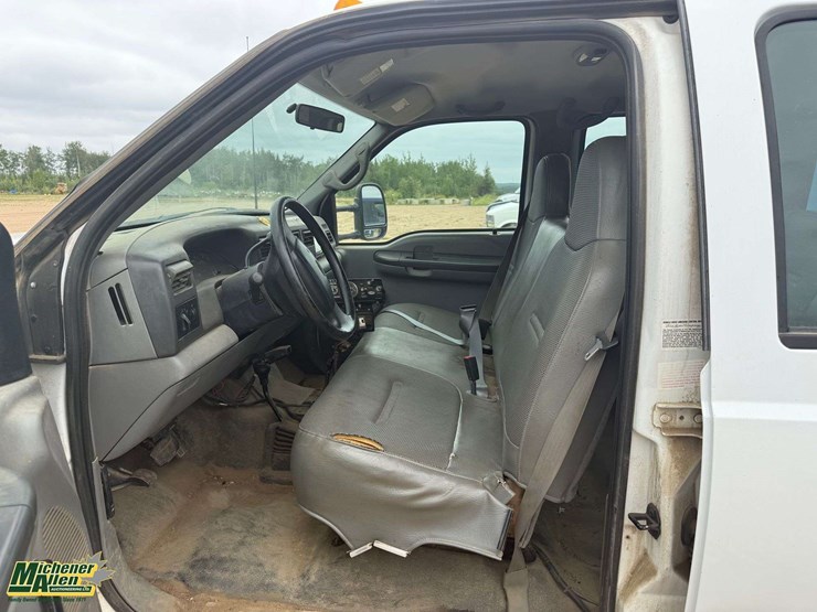 2002-ford-f450-image-16