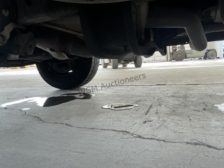 2009-ford-cargo-image-24