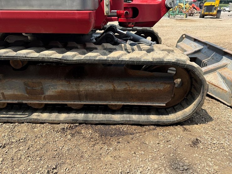 2007-takeuchi-tb175-image-12