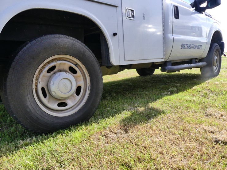 2014-ford-f250-xl-image-6
