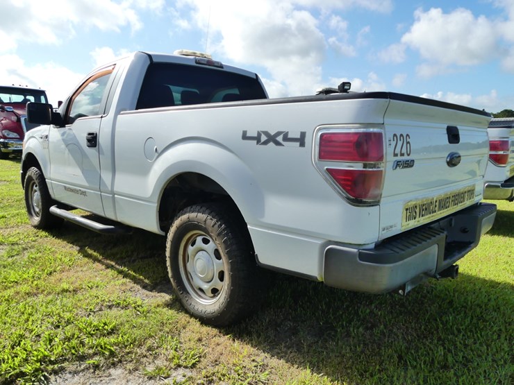 2013-ford-f150-xl-image-4