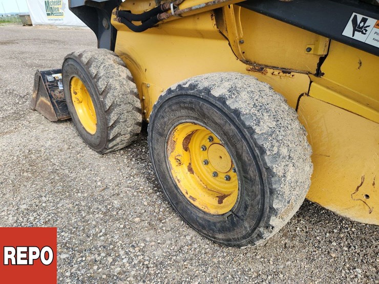 deere-326d-image-32