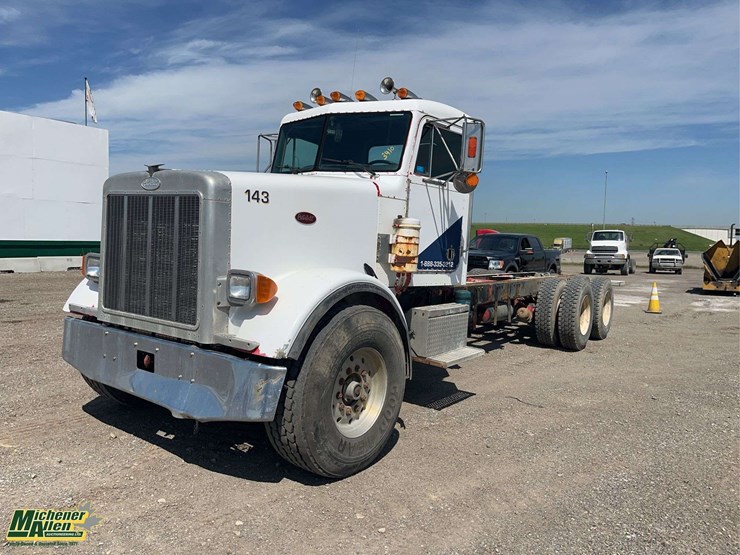 1996-peterbilt-357-t/a-cab-&-chassis-image-1
