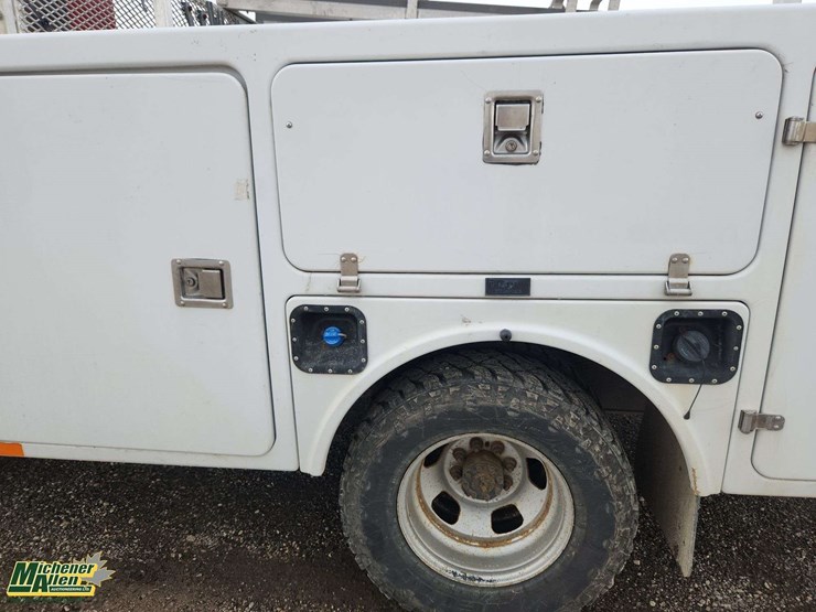 2016-dodge-3500-image-48