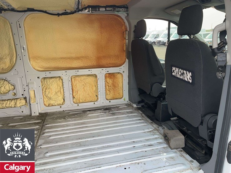 2017-ford-transit-image-21