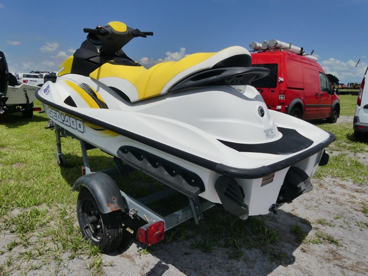 2007-seadoo-jet-ski-image-4