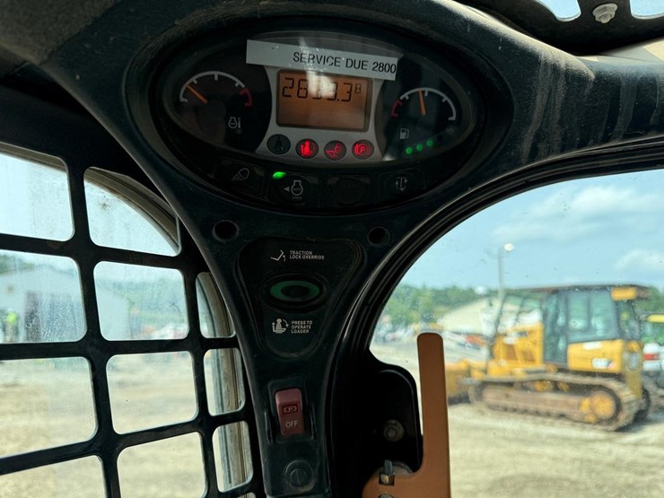 2021-bobcat-t770-image-24