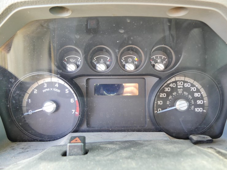 2014-ford-f250-xl-image-14
