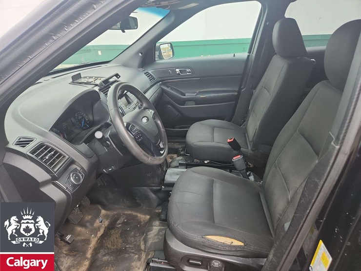 2018-ford-explorer-image-14