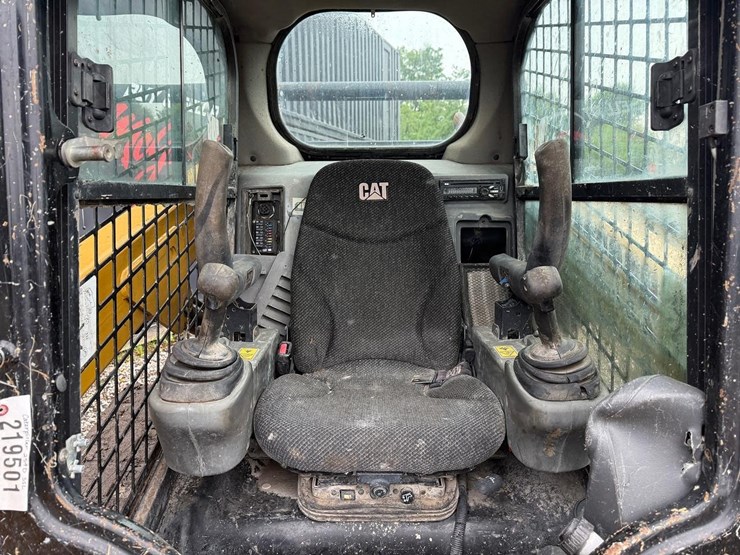 2016-caterpillar-259d-image-20